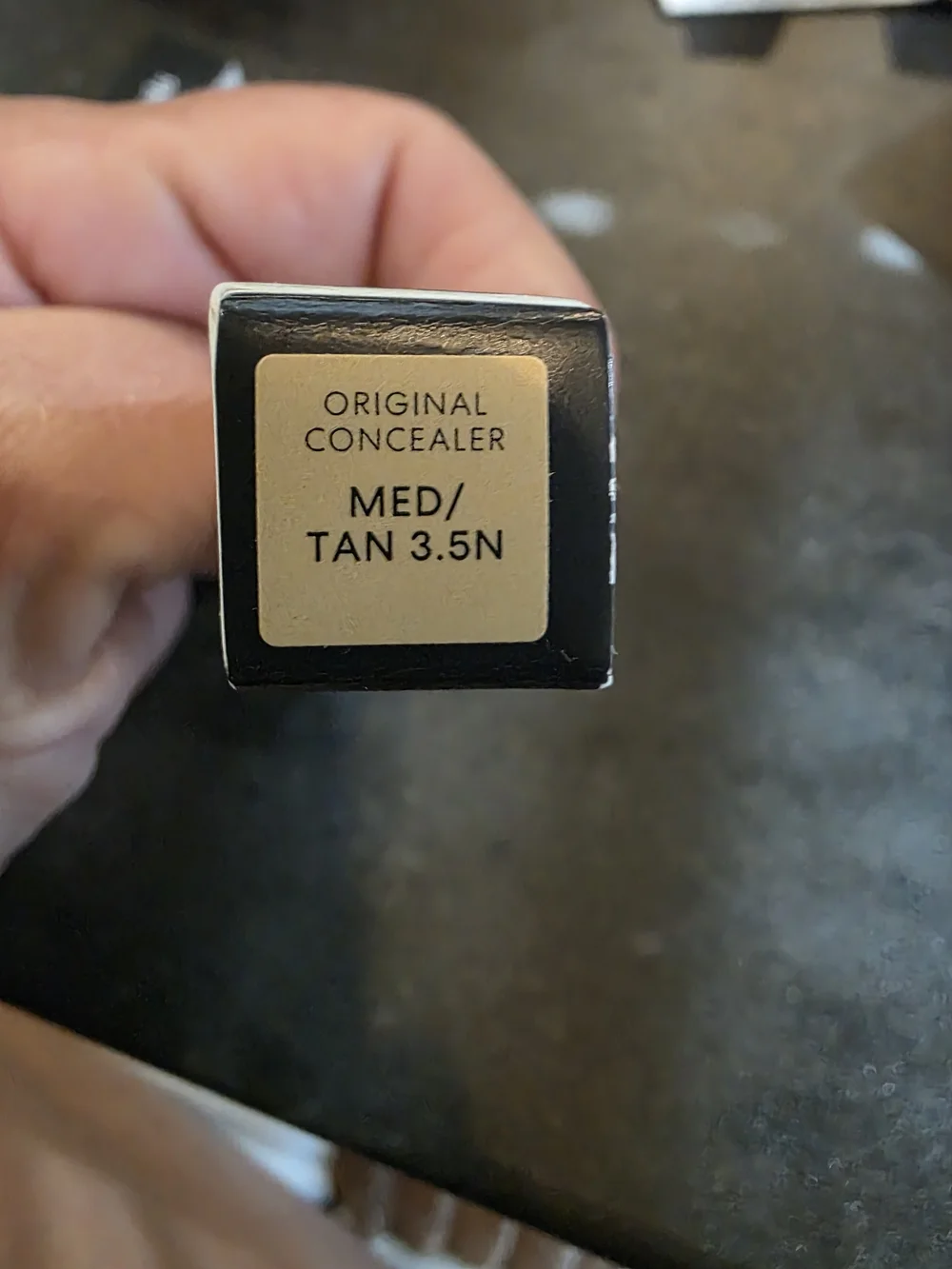 New Bare Minerals Liquid Mineral Conceal Med/Tan 3.5 C